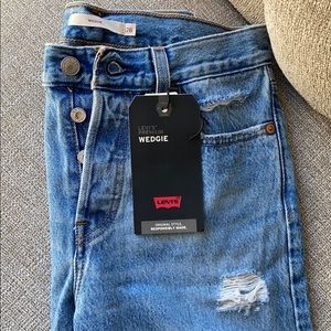 Levi’s Wedgie Fit Jeans